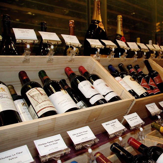 【高檔法國波爾多紅酒】圖片,海量精選高清圖片庫_廣州進(jìn)口紅酒批發(fā)中心-中國網(wǎng)庫